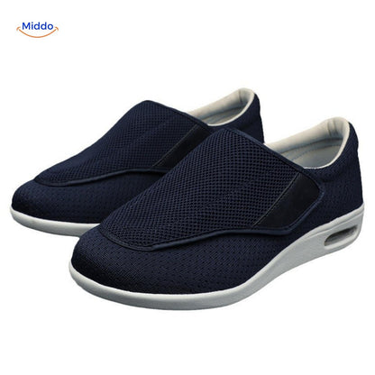 https://cdn.shopify.com/s/files/1/0617/1787/2862/files/Trendstep-donkerblauwe-schoenen-met-ventilatie-middo.nl.jpg?v=1751108465