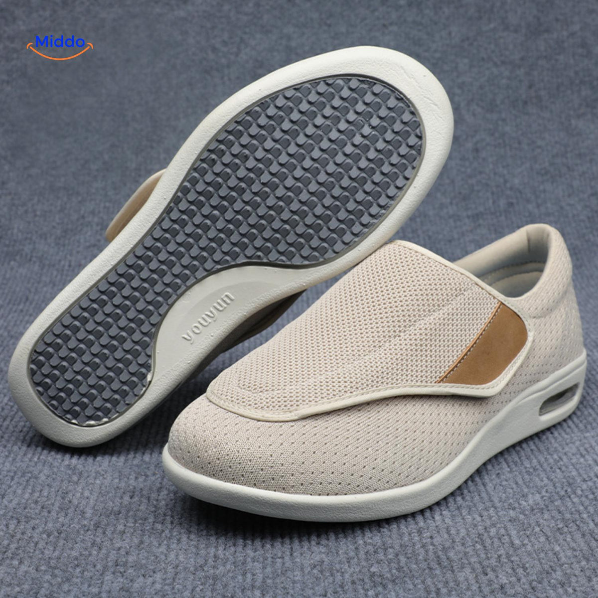 https://cdn.shopify.com/s/files/1/0617/1787/2862/files/Trendstep-schoenen-beige-met-lichtbruine-accenten-middo.nl.jpg?v=1758090394