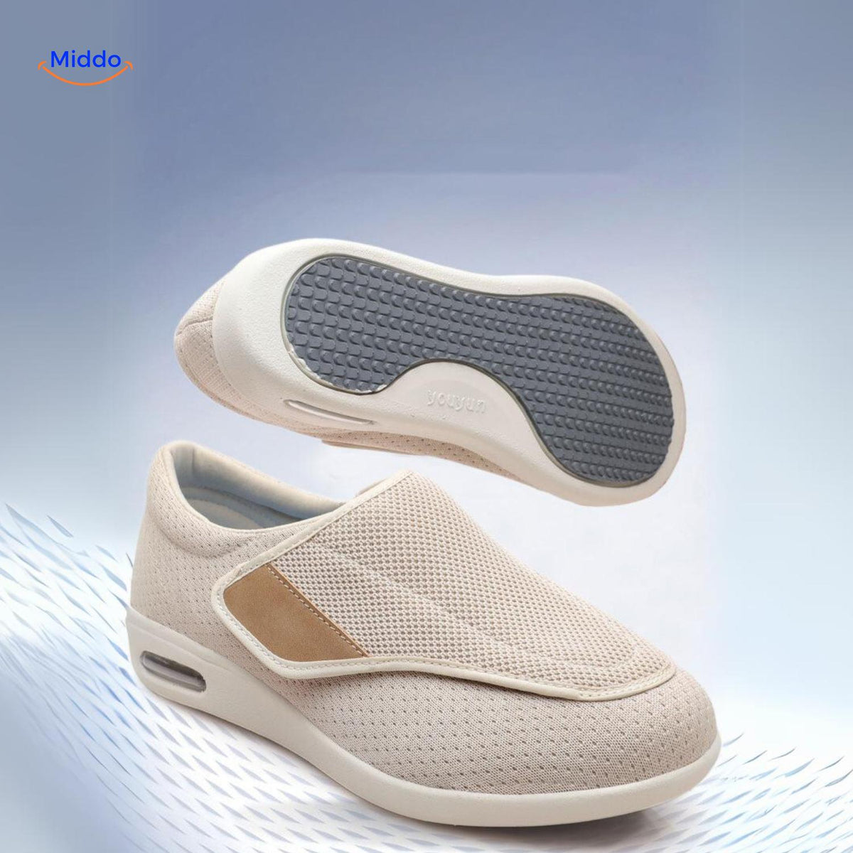 https://cdn.shopify.com/s/files/1/0617/1787/2862/files/Trendstep-schoenen-creme-met-lichtbruine-accenten-middo.nl.jpg?v=1758090394