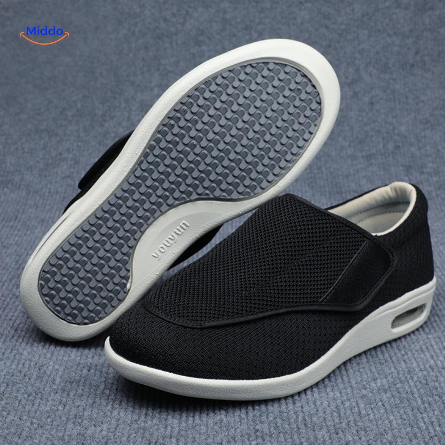 https://cdn.shopify.com/s/files/1/0617/1787/2862/files/Trendstep-schoenen-zwart-met-klittenbandsluiting-middo.nl.jpg?v=1758090394